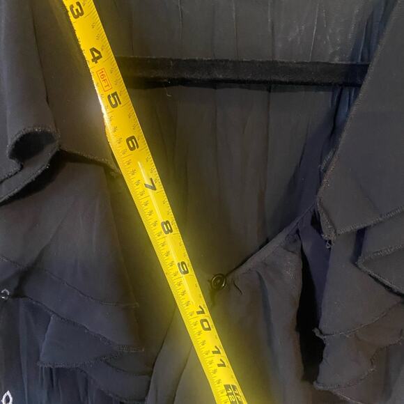 Womens Blouse Size Medium Whimsical Black White Lightweight Sheer Floral Shirt8 - Picture 6 of 10